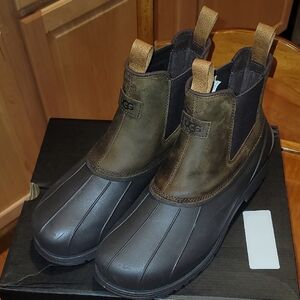 UGG Men's Dark Brown and Black Rain Boots